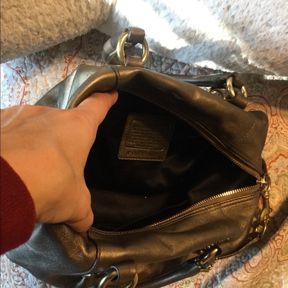 Metallic coach bag - Picture 5 of 6